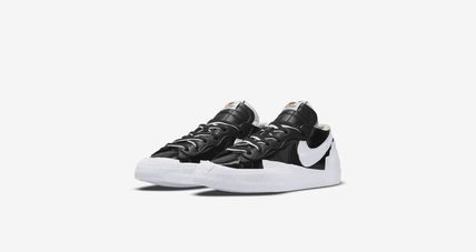 [SACAI] x Nike Blazer Low Patent Leather