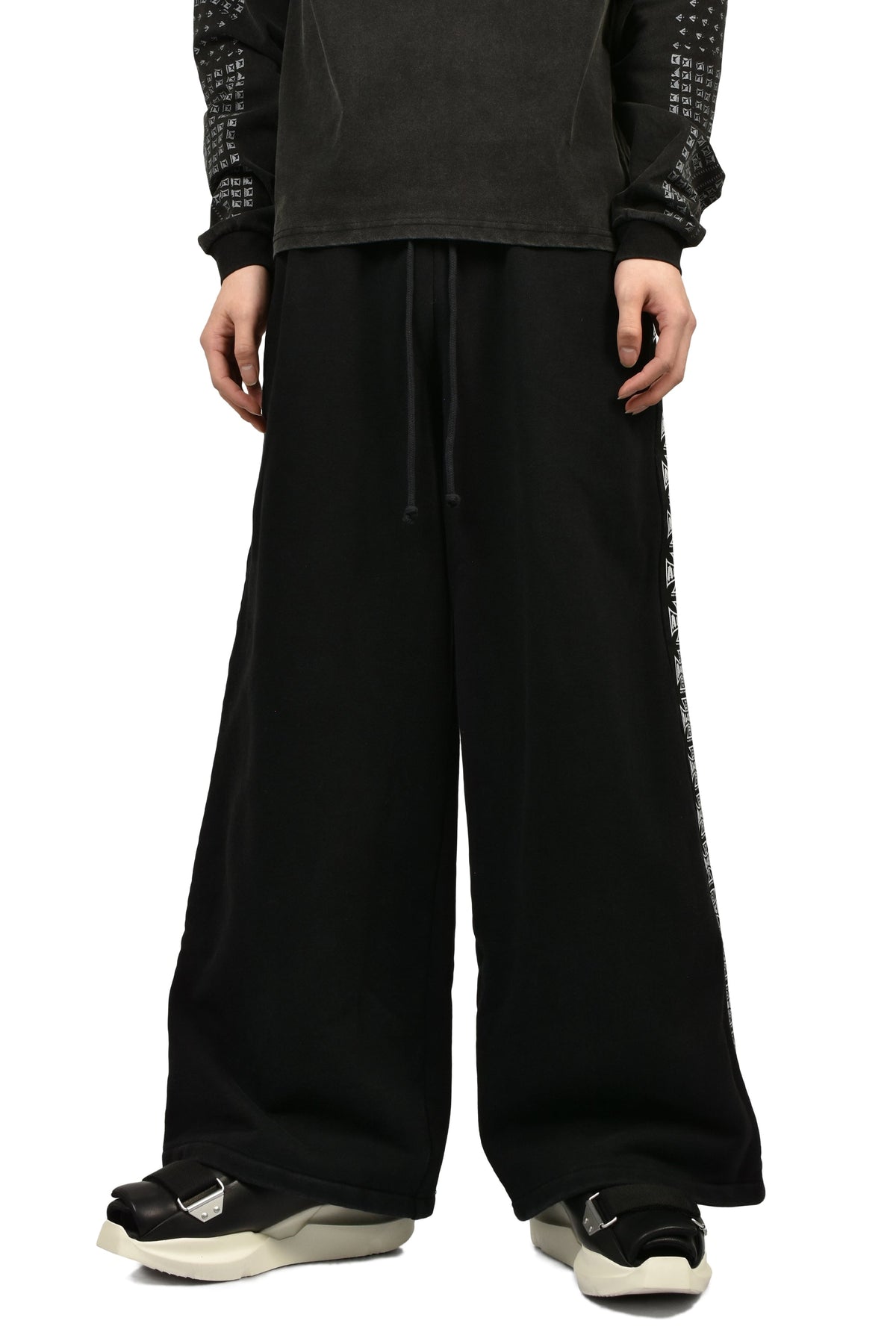 ALICE HOLLYWOOD アリス・ハリウッド 【本物保証】 パンツ ストリート系 メンズ MOTO COUTURE SWEATPANT (EXCLUSIVE) / BLK