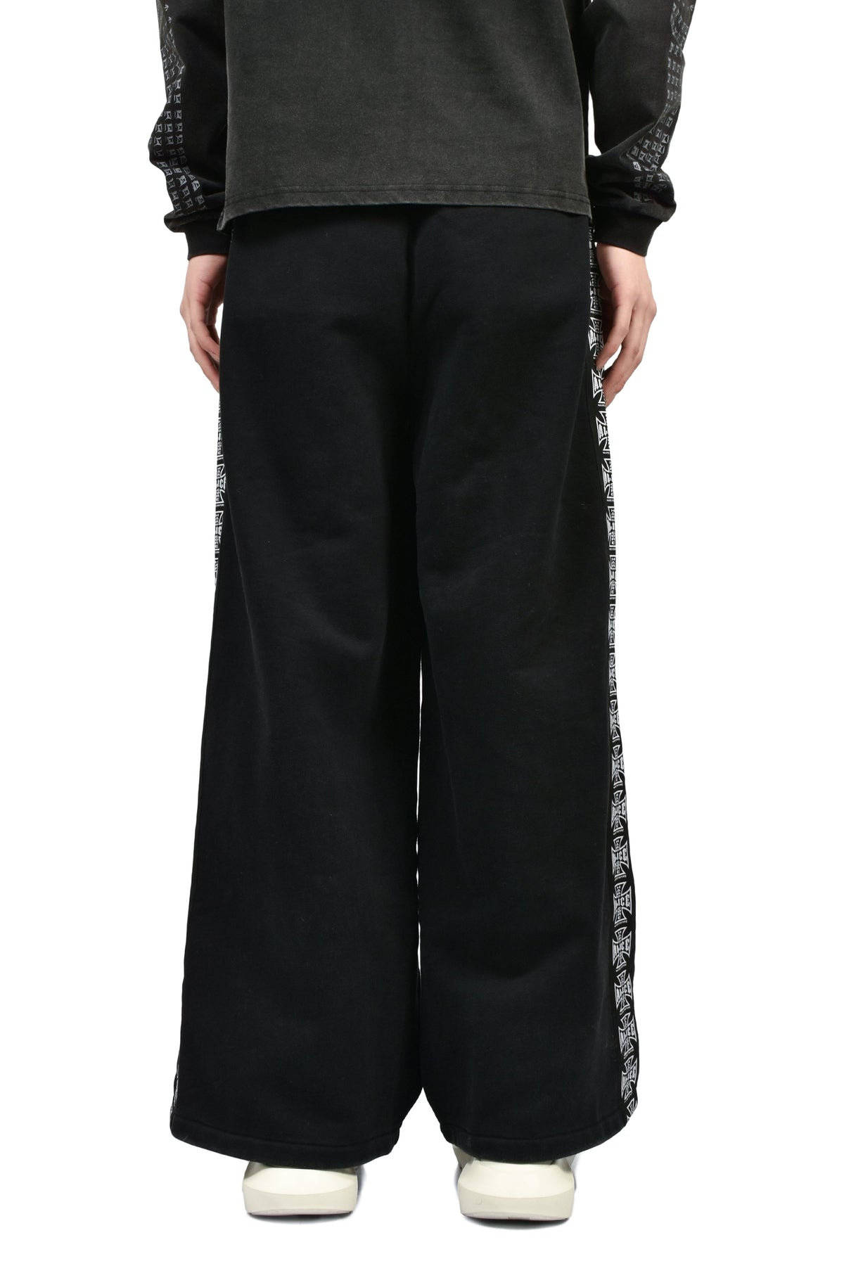 ALICE HOLLYWOOD アリス・ハリウッド 【本物保証】 パンツ ストリート系 メンズ MOTO COUTURE SWEATPANT (EXCLUSIVE) / BLK