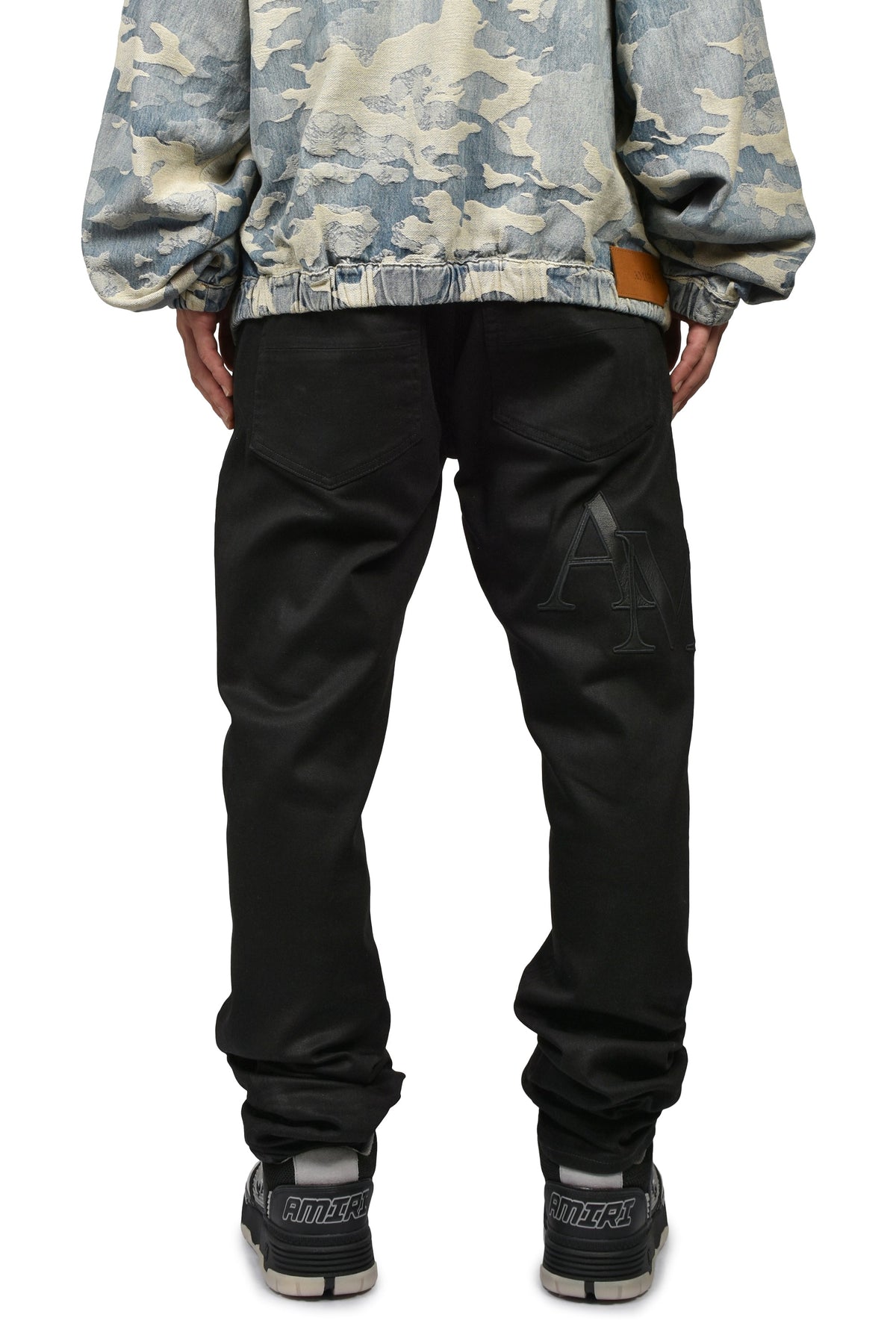 AMIRI アミリ 【本物保証】 デニムパンツ ストリート系 メンズ WAXED STAGGERED LOGO SKINNY JEAN / BLK WAX