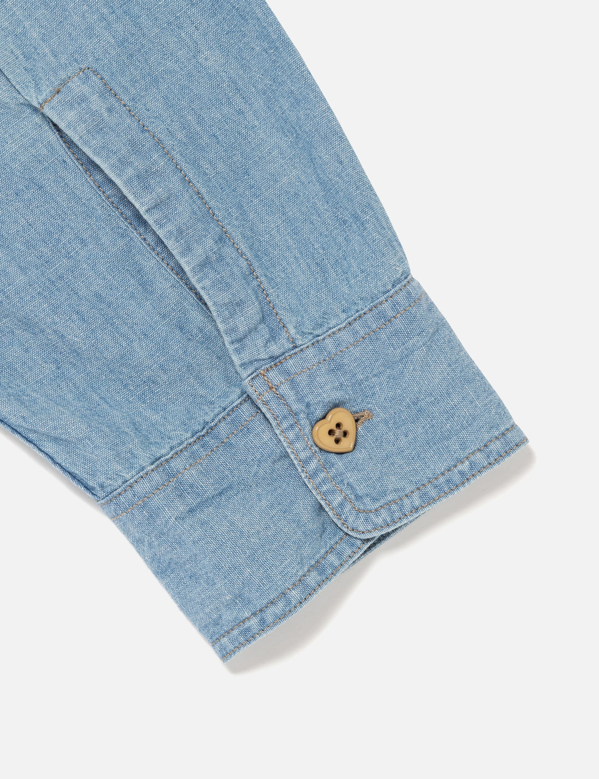 Human Made ヒューマンメイド 【本物保証】 シャツ ストリート系 ユニセックス Embroidered Chambray Shirt