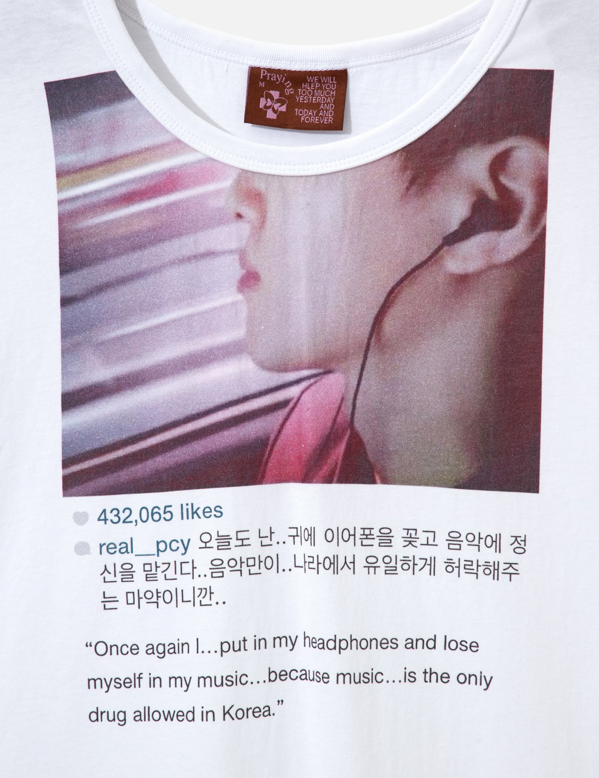 Praying 祈り 【本物保証】 Tシャツ ストリート系 ユニセックス Headphones Mens Tee