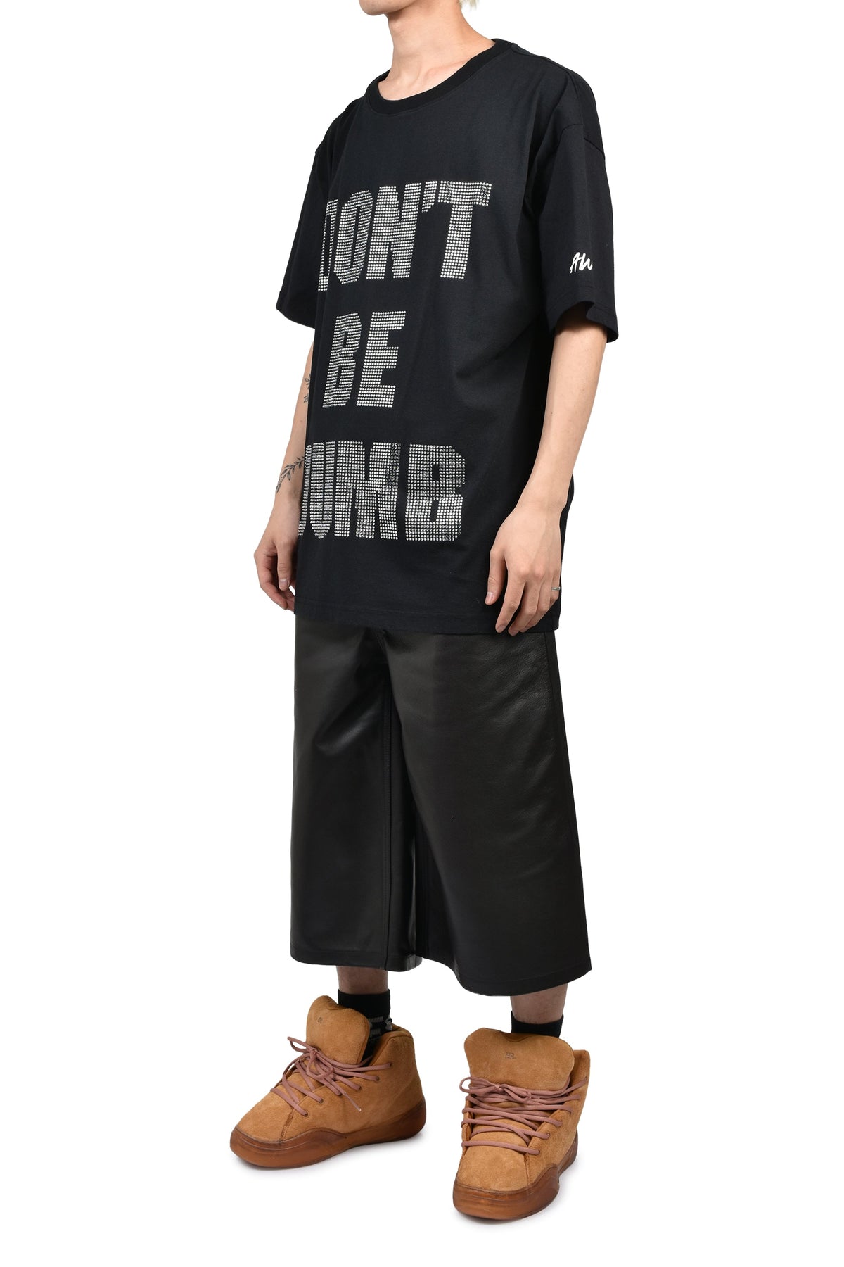 AWGE オーグ 【本物保証】 Tシャツ、ストリートスタイル、メンズ   DBD BLINGED OUT / BLK
