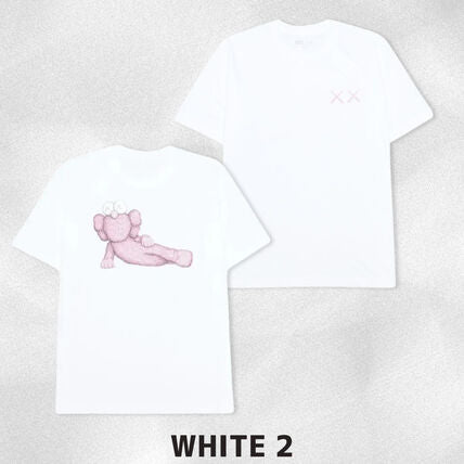 KAWS カウズ 【本物保証】Tシャツ  Uniqlo x KAWS T-Shirt