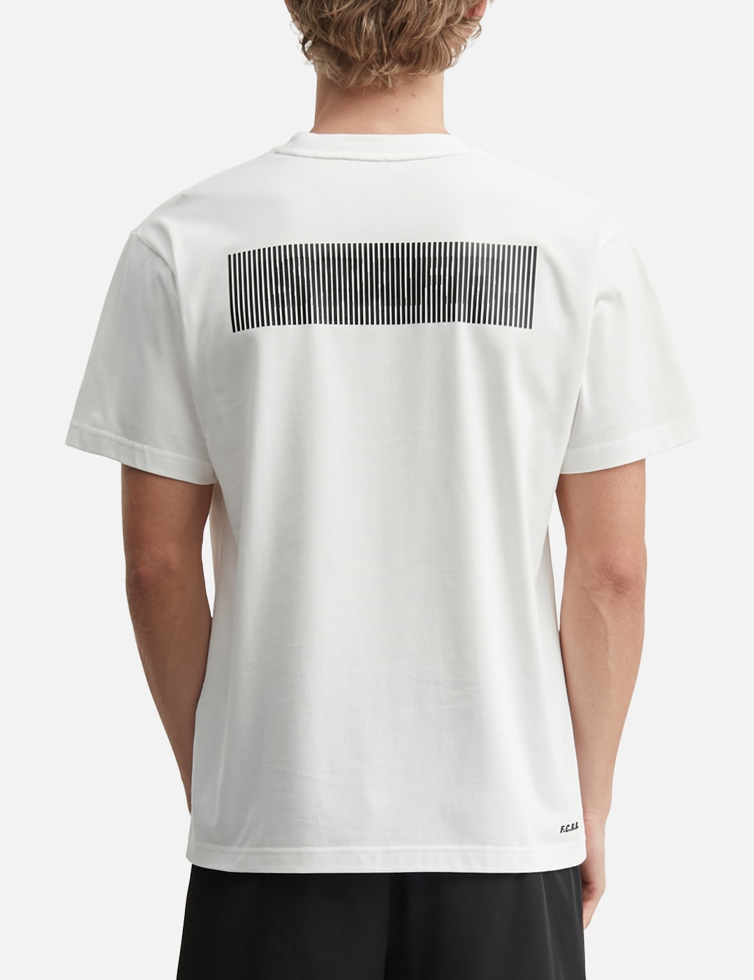 F C Real Bristol エフシーレアルブリストル【本物保証】 Tシャツ ストリート系 メンズ Team Staff Tee