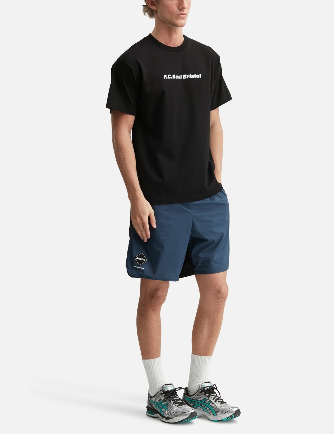 F C Real Bristol エフシーレアルブリストル【本物保証】 Tシャツ ストリート系 メンズ Team Staff Tee