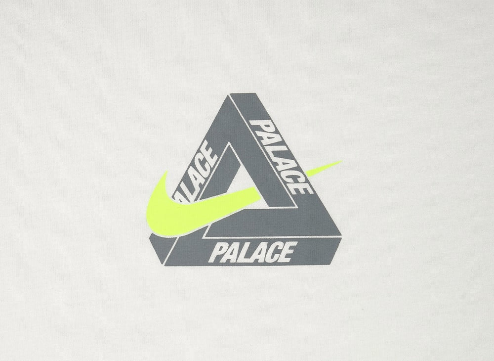 PALACE パレス 【本物保証】 Tシャツ ストリート系 ユニセックス パレス x ナイキ トライ スウッシュ Tシャツ "チャコール"
