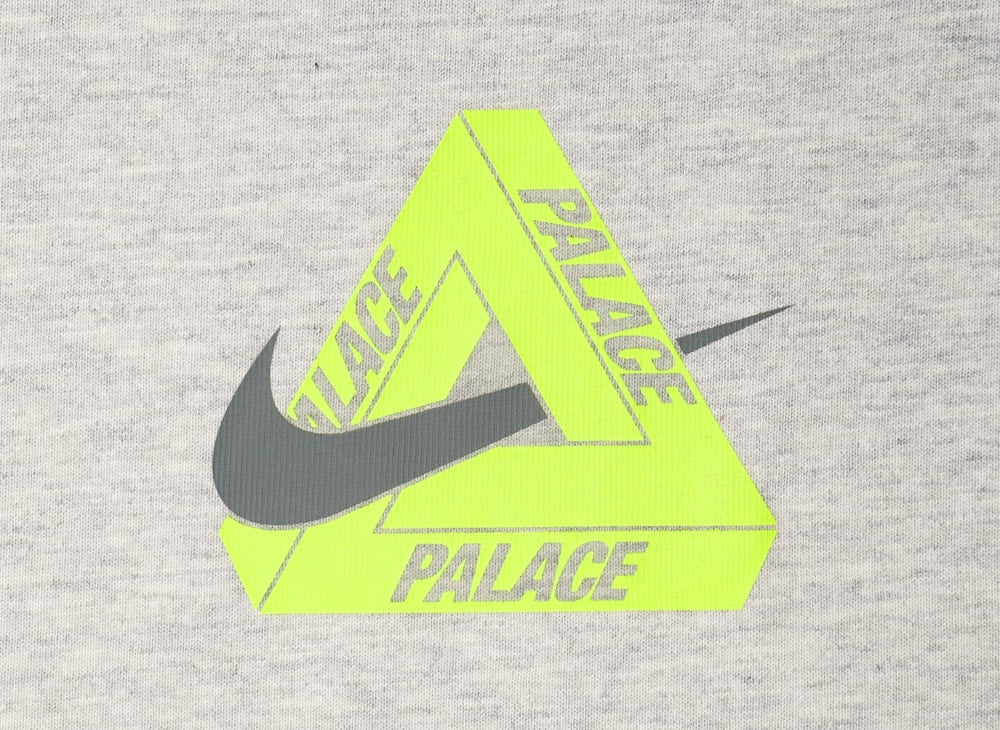 PALACE パレス 【本物保証】 Tシャツ ストリート系 ユニセックス パレス x ナイキ トライ スウッシュ Tシャツ "グレー マール"