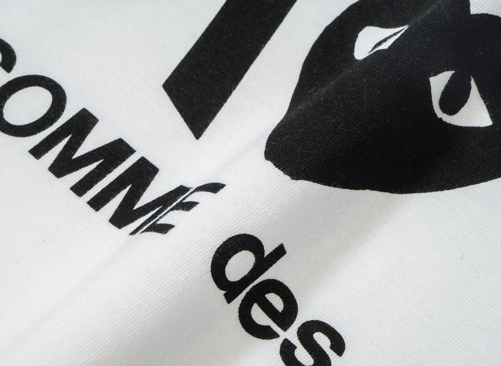 PLAY COMME des GARCONS プレイ コムデギャルソン 【本物保証】 Tシャツ ストリート系 ユニセックス プレイコムデギャルソン AX-T068-051 "ホワイト"