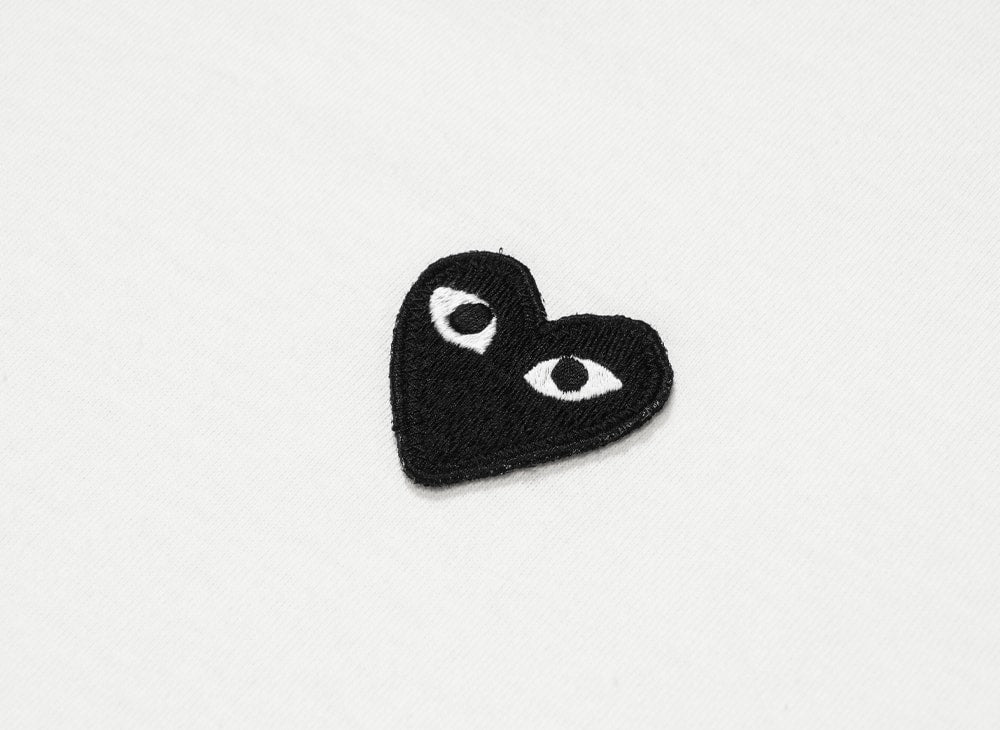 PLAY COMME des GARCONS プレイ コムデギャルソン 【本物保証】 Tシャツ ストリート系 ユニセックス プレイコムデギャルソン Tシャツ AX-T064-051 "ブラック"