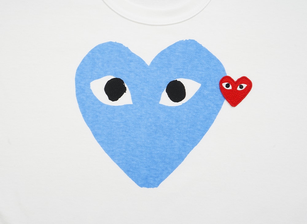 PLAY COMME des GARCONS プレイ コムデギャルソン 【本物保証】 Tシャツ ストリート系 ユニセックス プレイコムデギャルソン Tシャツ "ブルー"