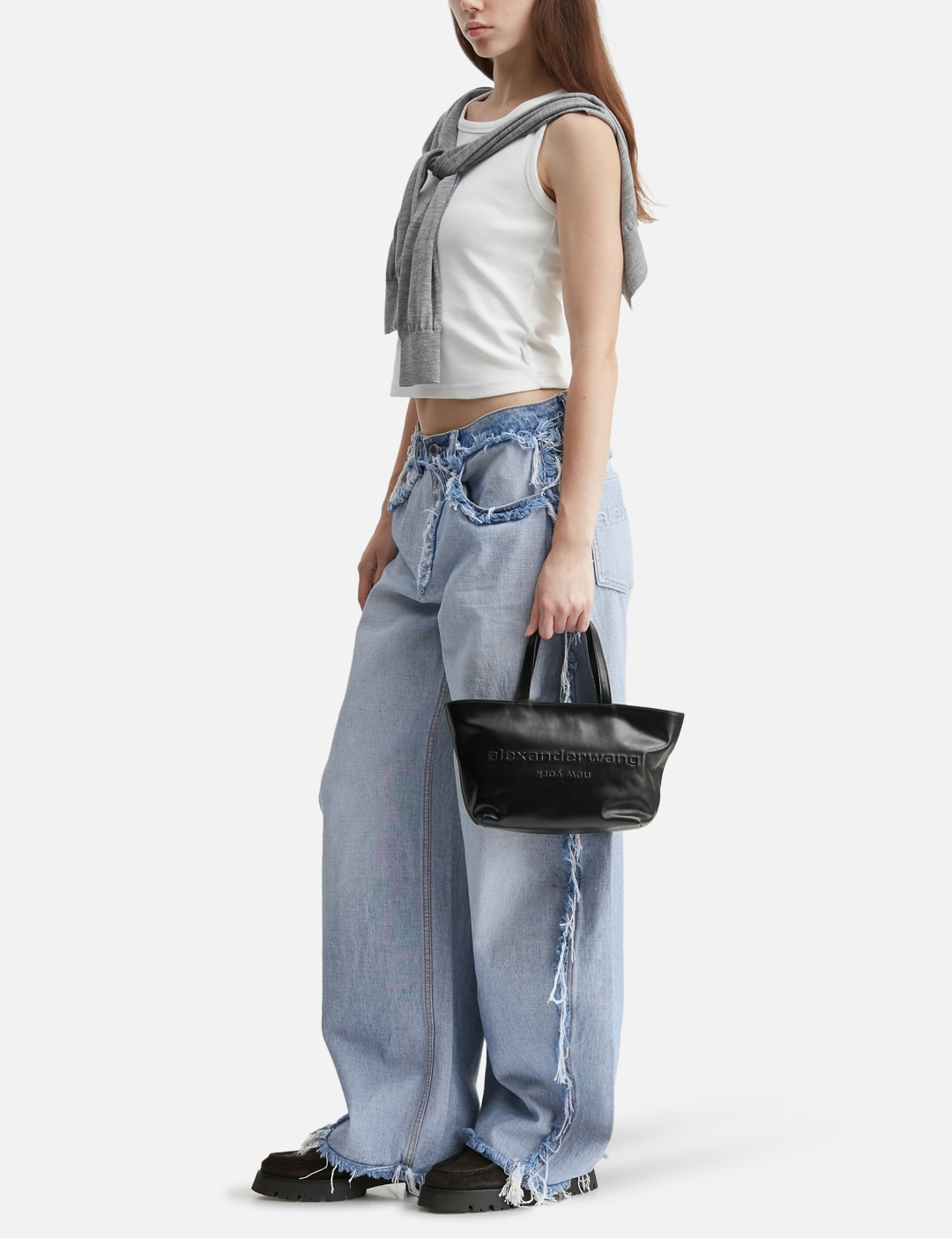 Alexander Wang アレキサンダーワン 【本物保証】 デニムパンツ ストリート系 レディース Mid-Rise Inverted Blow Up Jean With Embossed Logo
