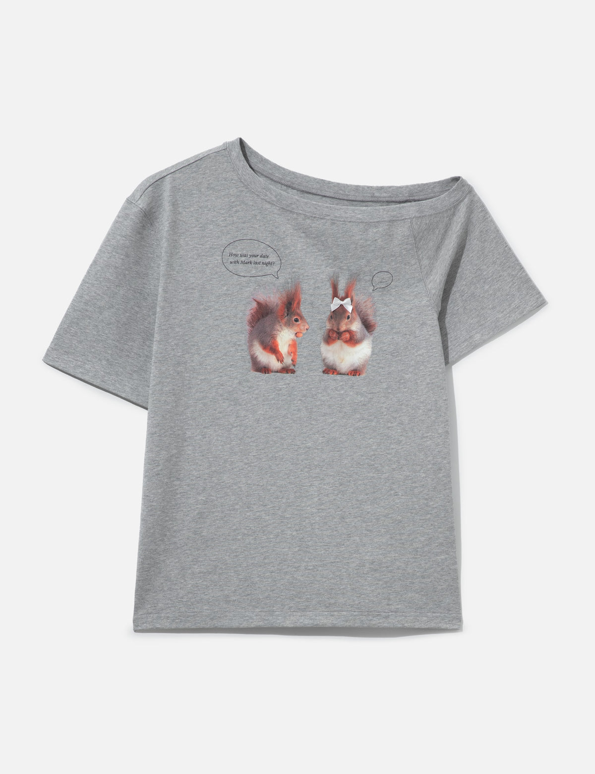 Markgong マークゴン 【本物保証】 Tシャツ ストリート系 レディース Gray Squirrel Printed One-Shoulder Short Sleeve T-Shirt