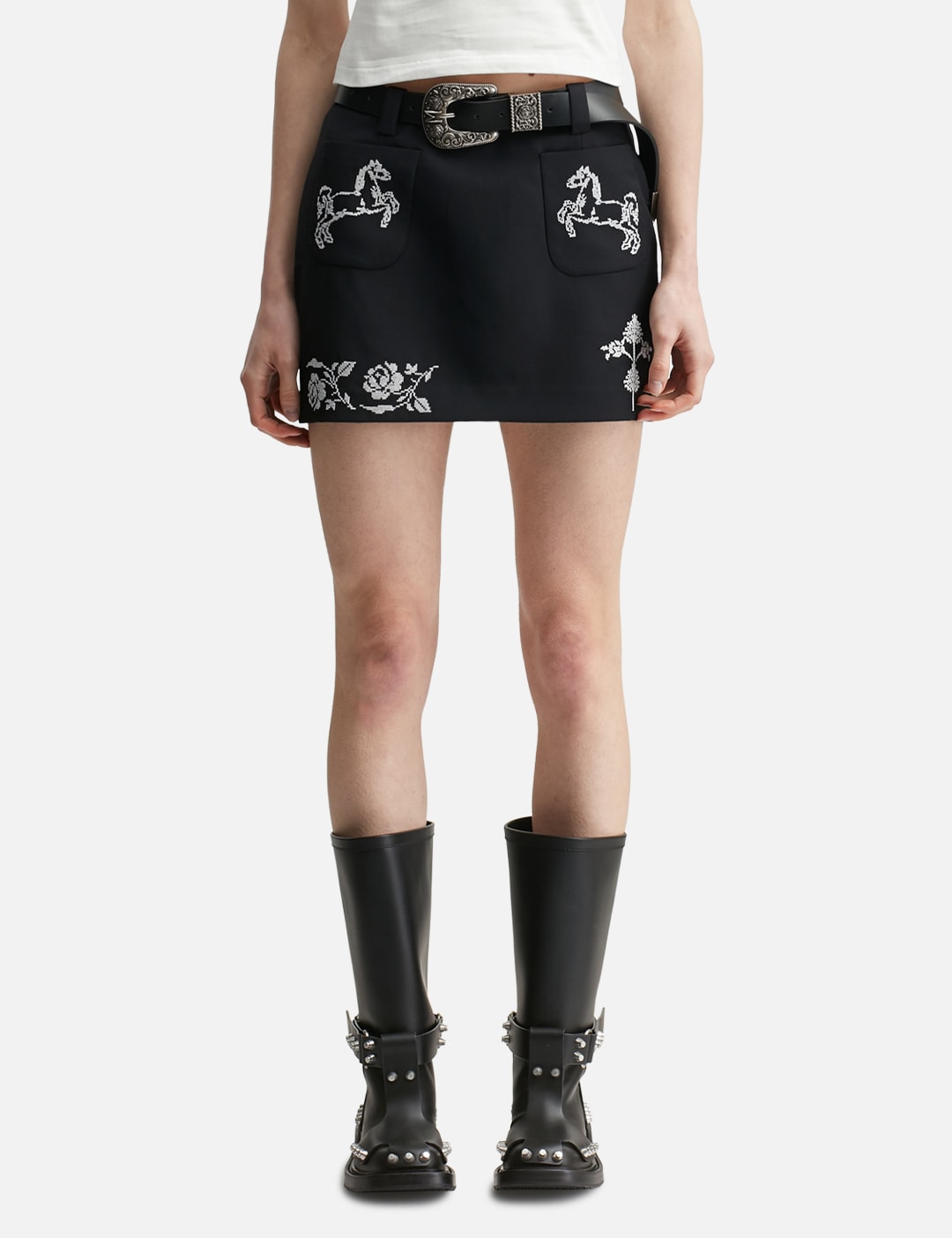 Markgong マークゴン 【本物保証】 ベルト ストリート系 レディース Black Cross Stitch Embroidered Skirt With Detachable Belt