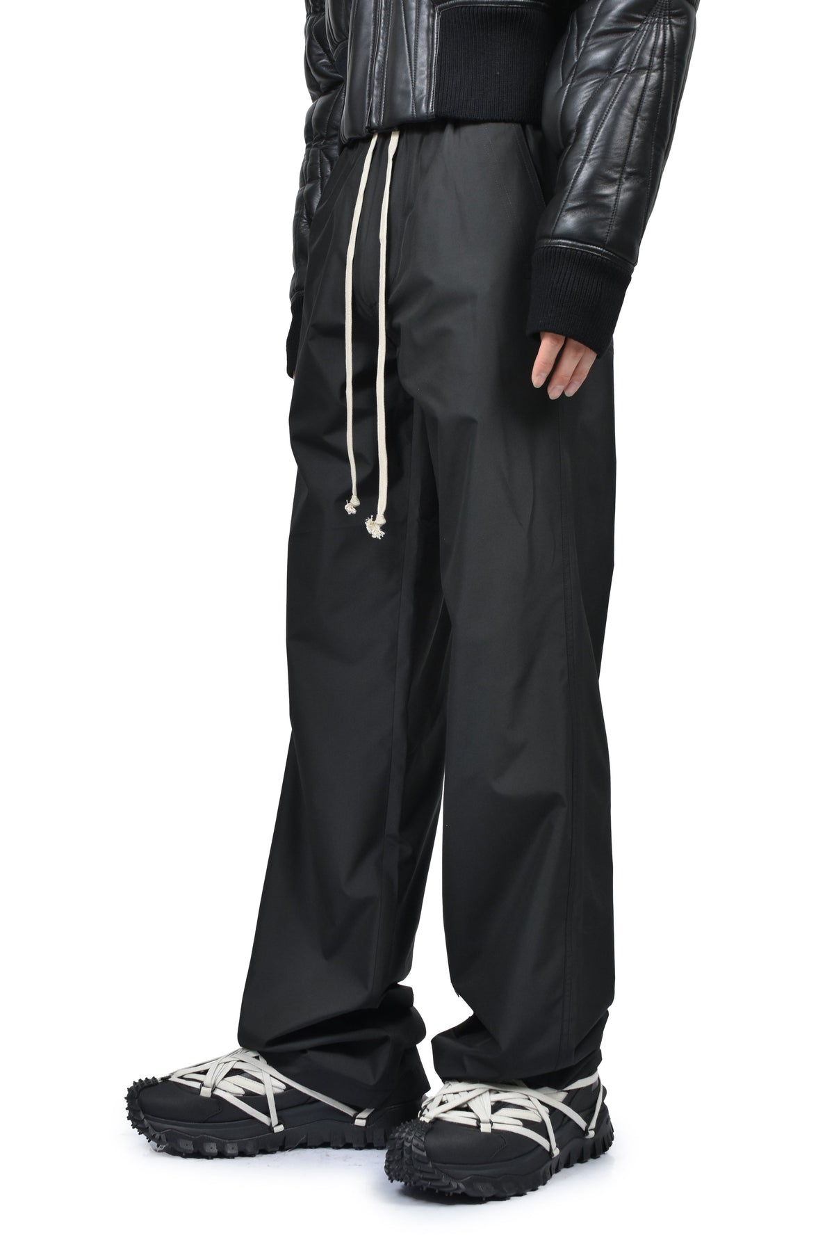 MONCLER + RICK OWENS モンクレール【本物保証】パンツ、ストリートスタイル、メンズ  DRAWSTRING PANTS / BLK