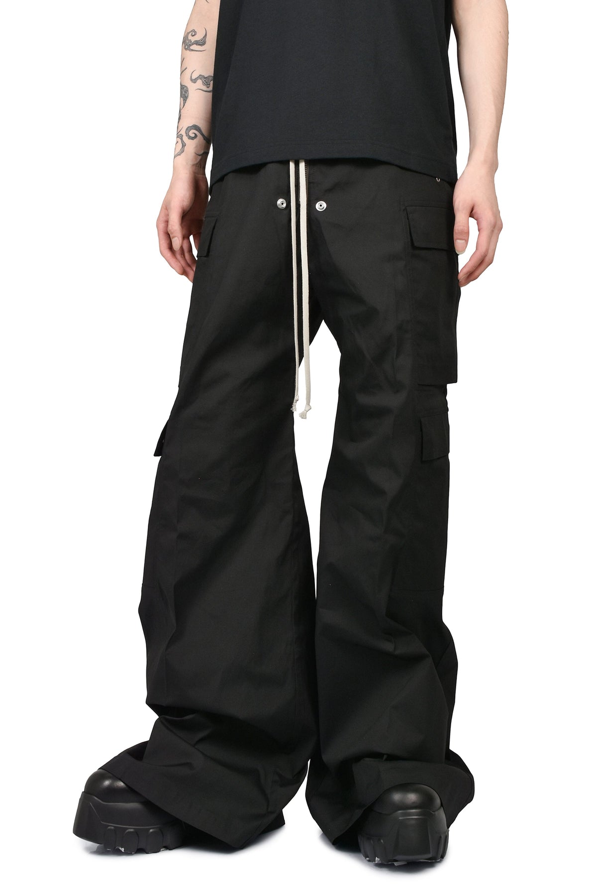 Rick Owens リックオウエンス 【本物保証】 パンツ、ストリートスタイル、メンズ CARGOBELAS / BLK