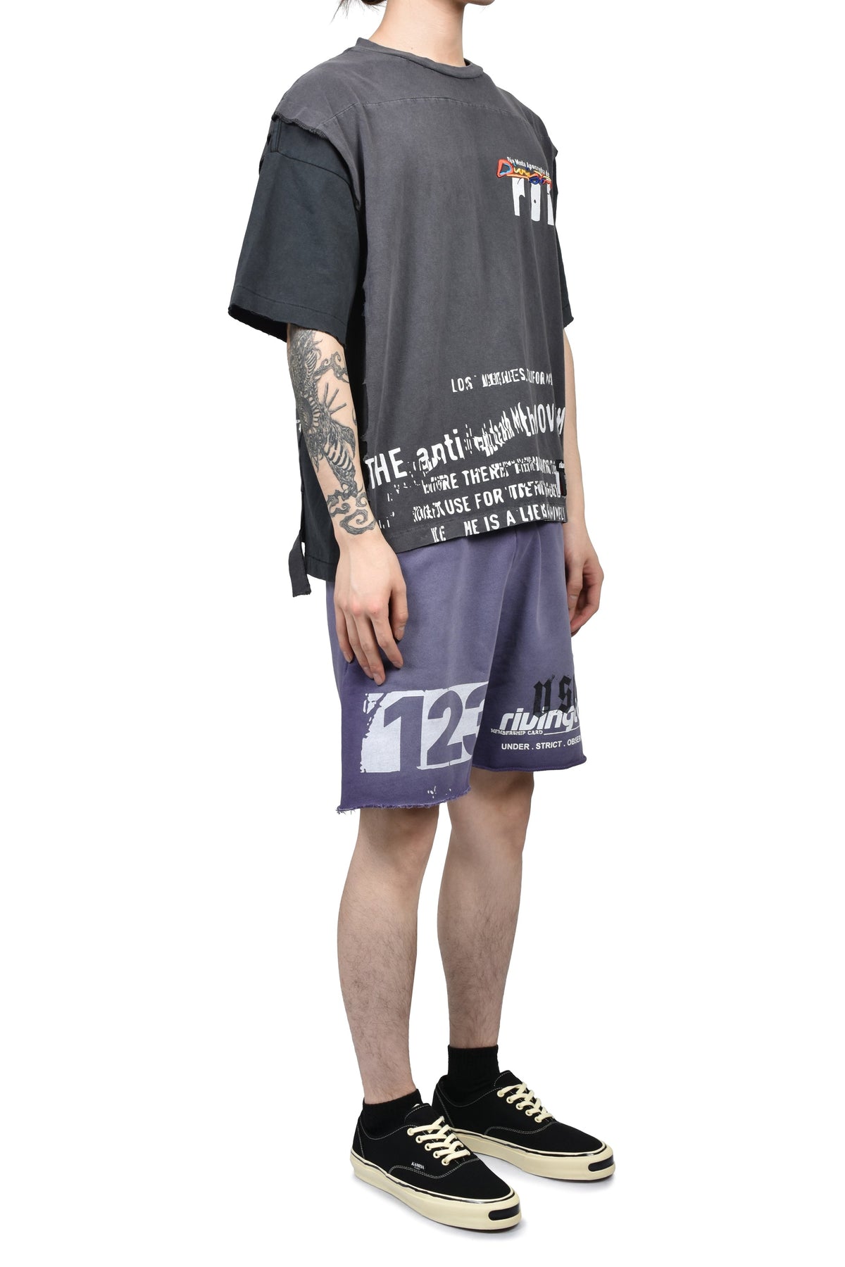 RRR123 【本物保証】 Tシャツ、ストリートスタイル、メンズ MODA APOCRYPHA QUAD TEE / BLK