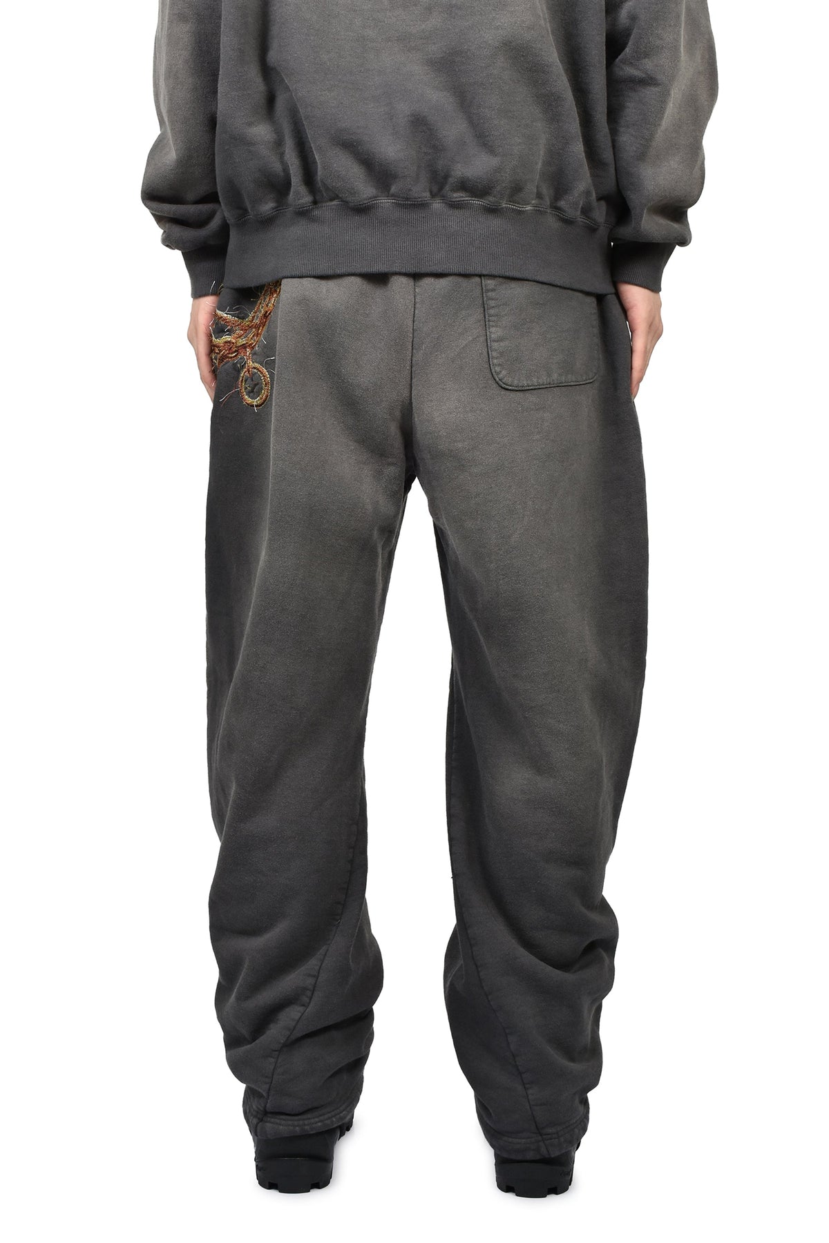 doublet ダブレット 【本物保証】 スウェットパンツ ストリート系 メンズ TROMPE L’OEIL EMBROIDERY SWEATPANTS / BLK