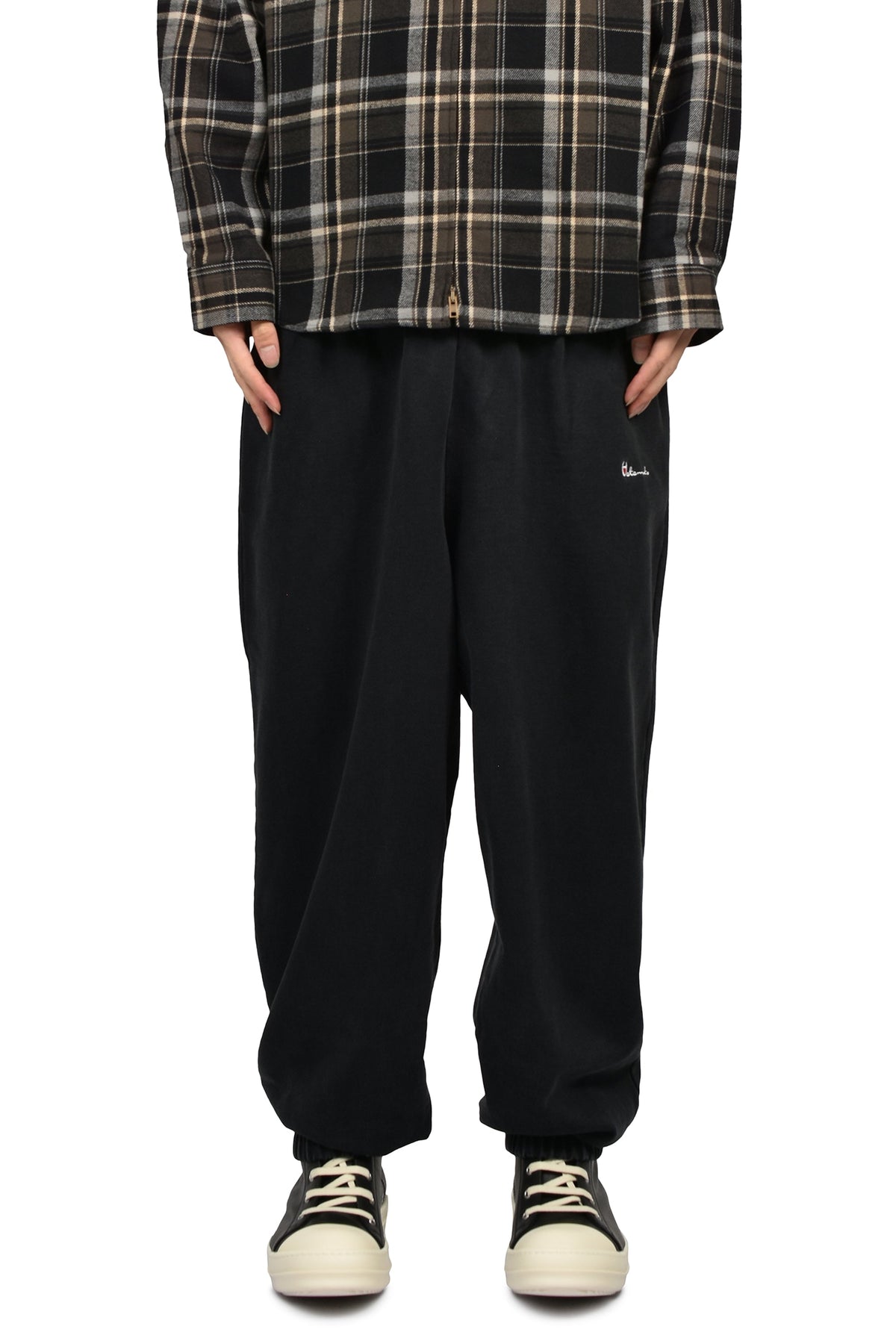 VETEMENTS ヴェトモン 【本物保証】 スウェットパンツ ストリート系 メンズ ATHLETIC LOGO ELASTIC SWEATPANTS / BLK