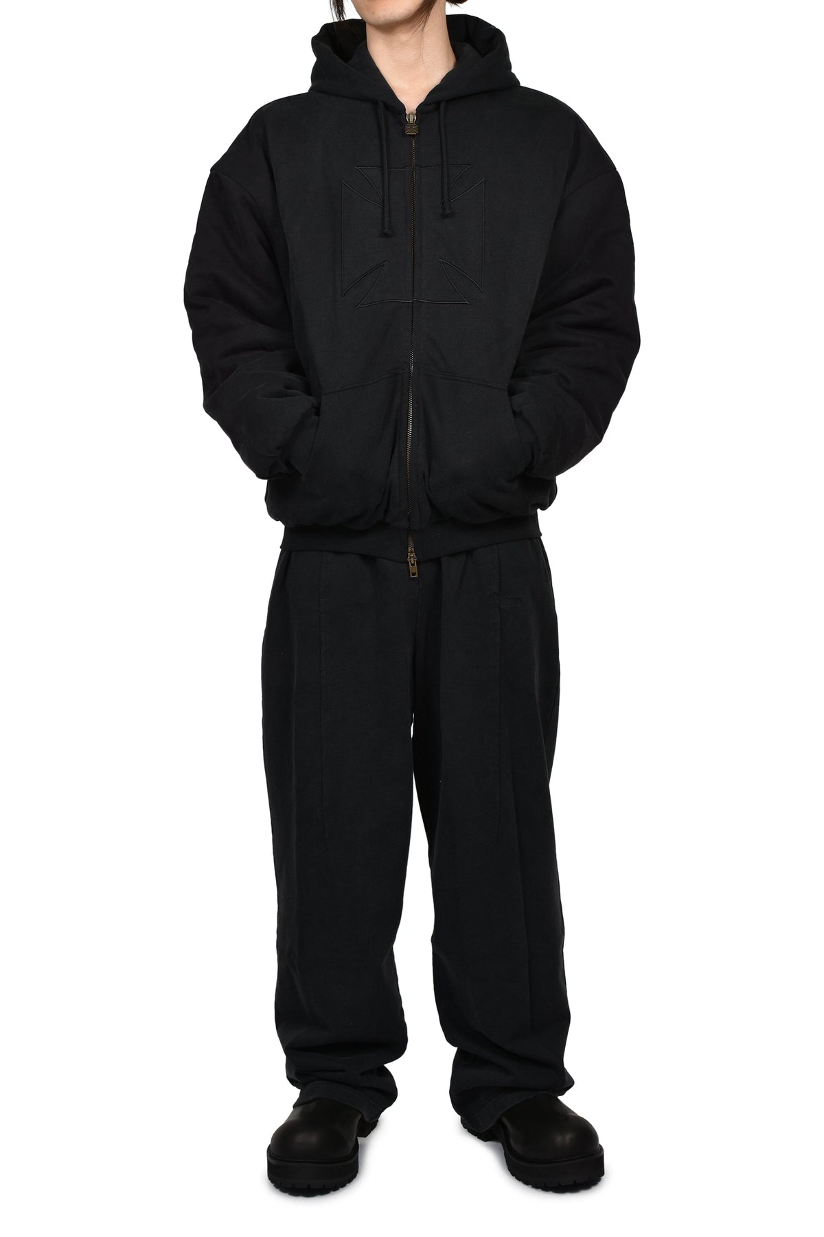 VETEMENTS ヴェトモン 【本物保証】 スウェットパンツ ストリート系 メンズ CUT SWEATPANTS / BLK