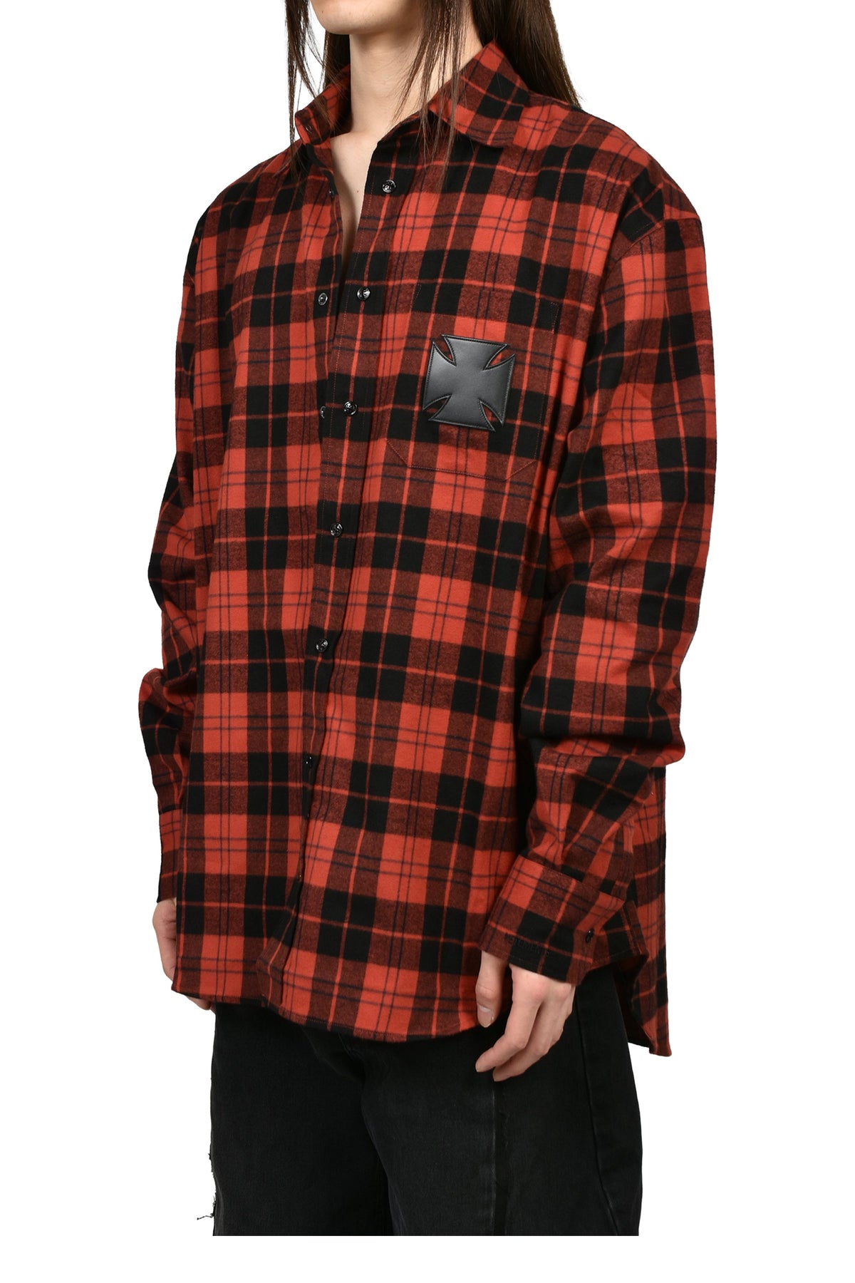 VETEMENTS ヴェトモン 【本物保証】 シャツ ストリート系 メンズ LEATHER CROSS FLANNEL SHIRT / BLK RED CHECK