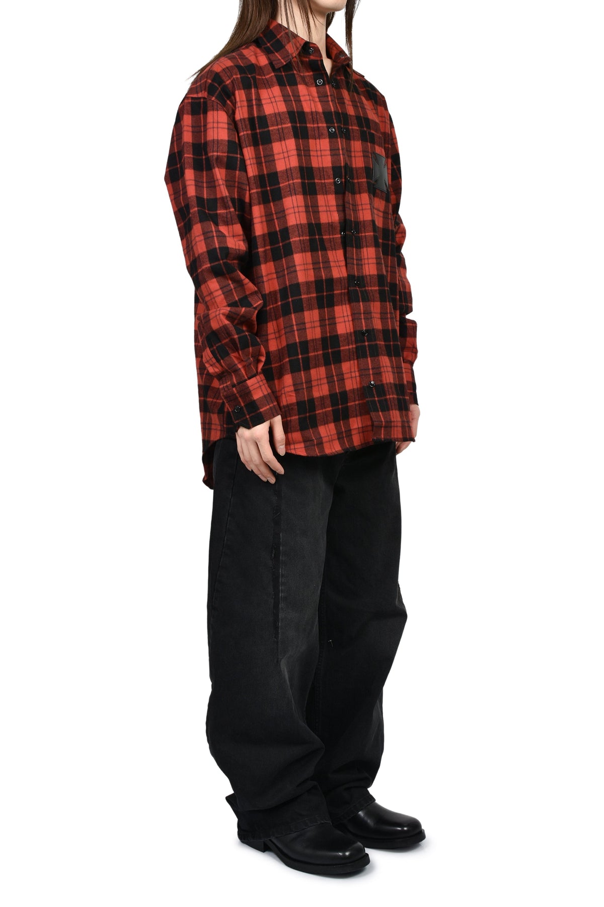 VETEMENTS ヴェトモン 【本物保証】 シャツ ストリート系 メンズ LEATHER CROSS FLANNEL SHIRT / BLK RED CHECK