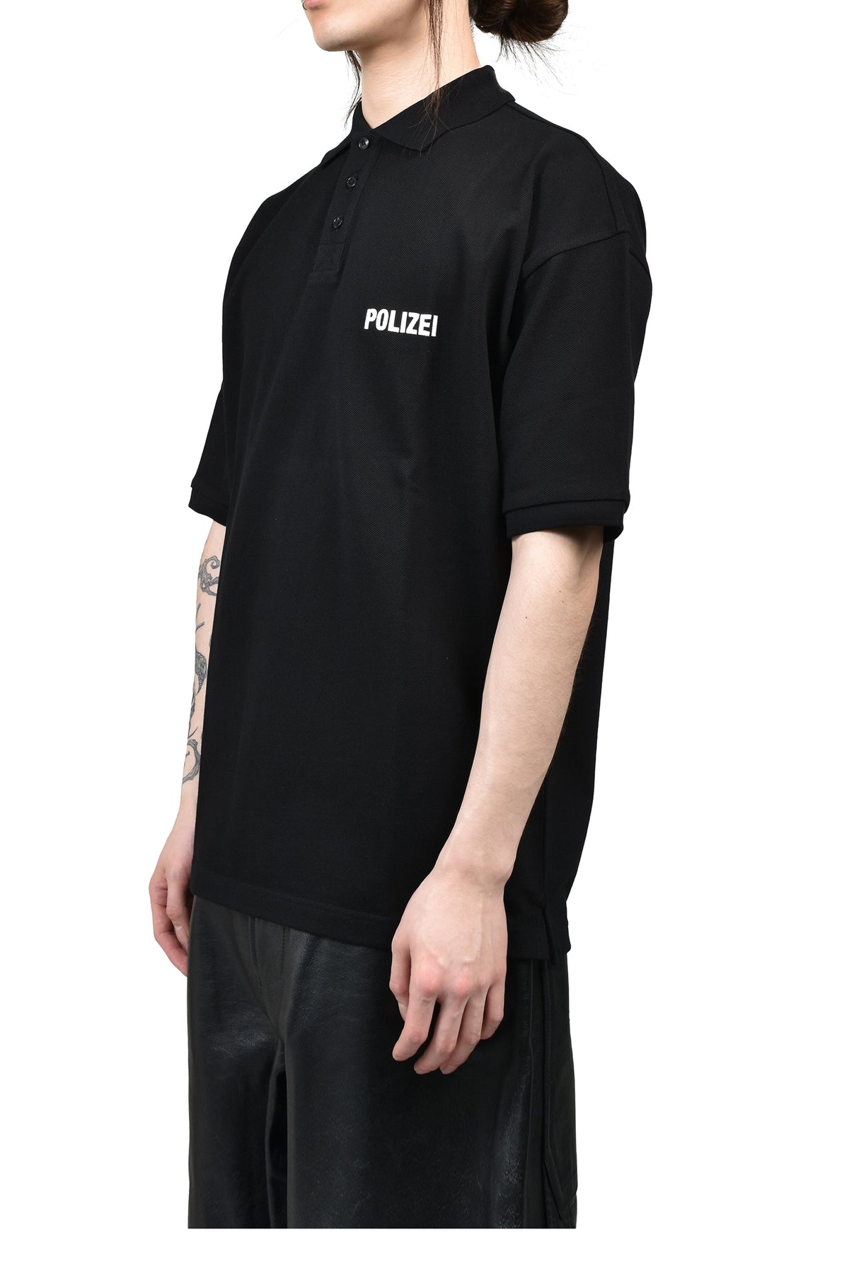 VETEMENTS ヴェトモン 【本物保証】 Tシャツ ストリート系 メンズ POLIZEI POLO / BLK
