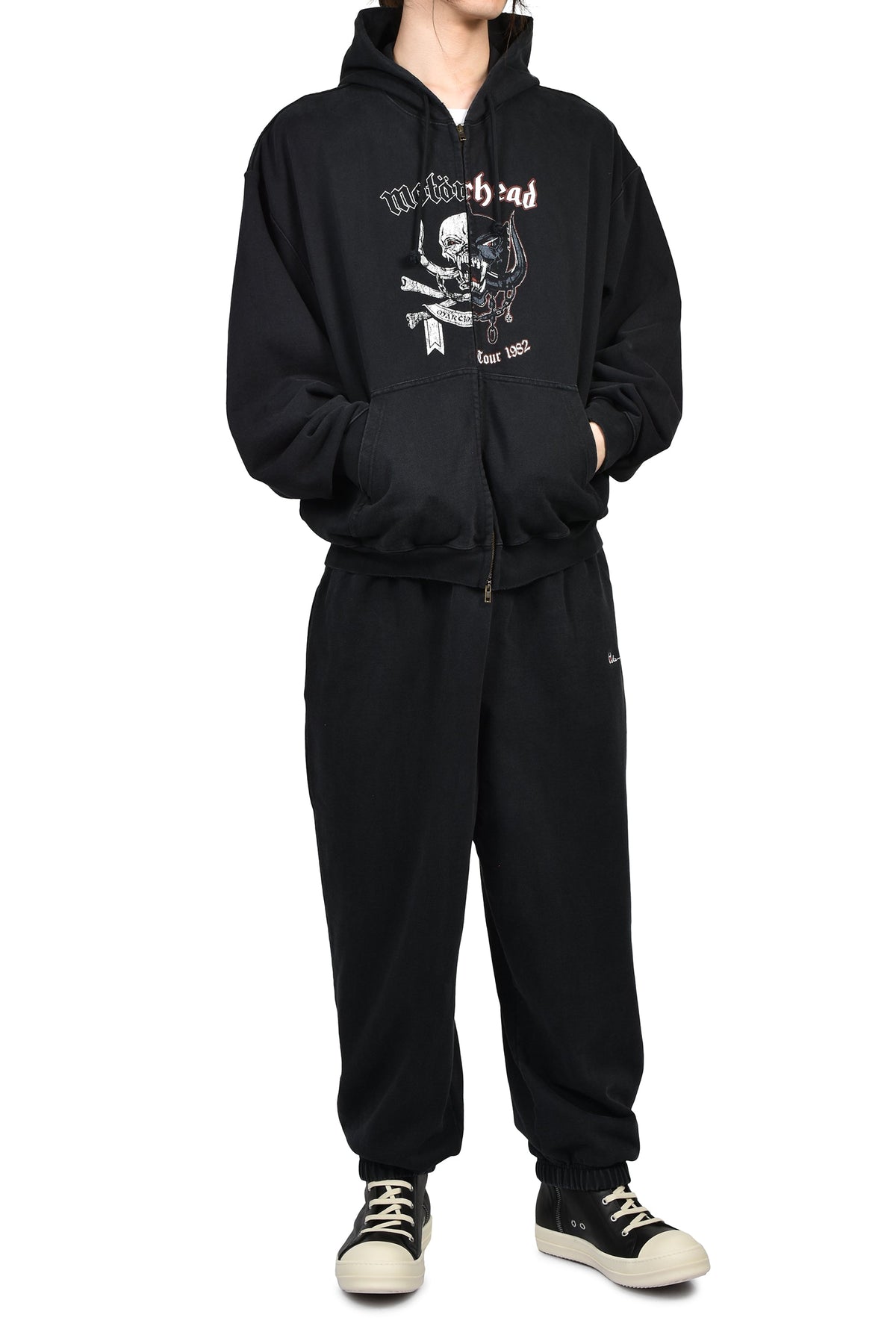 VETEMENTS ヴェトモン 【本物保証】 パーカー ストリート系 メンズ VETEMENTSXMOTORHEAD DOUBLE GRAPHIC ZIP-UP HOODIE / WASHED BLK