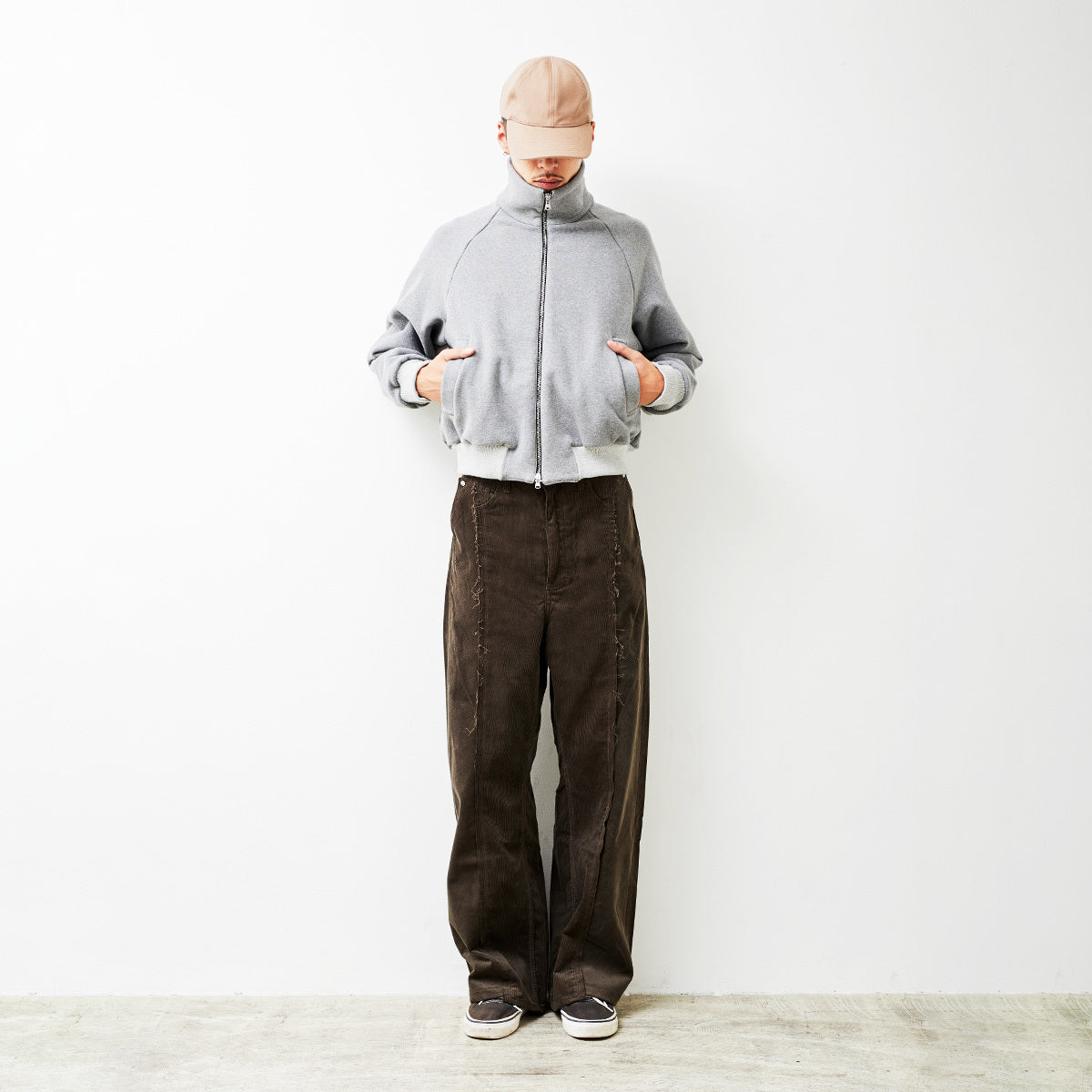 VUJA DE 【本物保証】 デニムパンツ ストリート系 メンズ LIAM MISDIRECTED CORDUROY JEANS