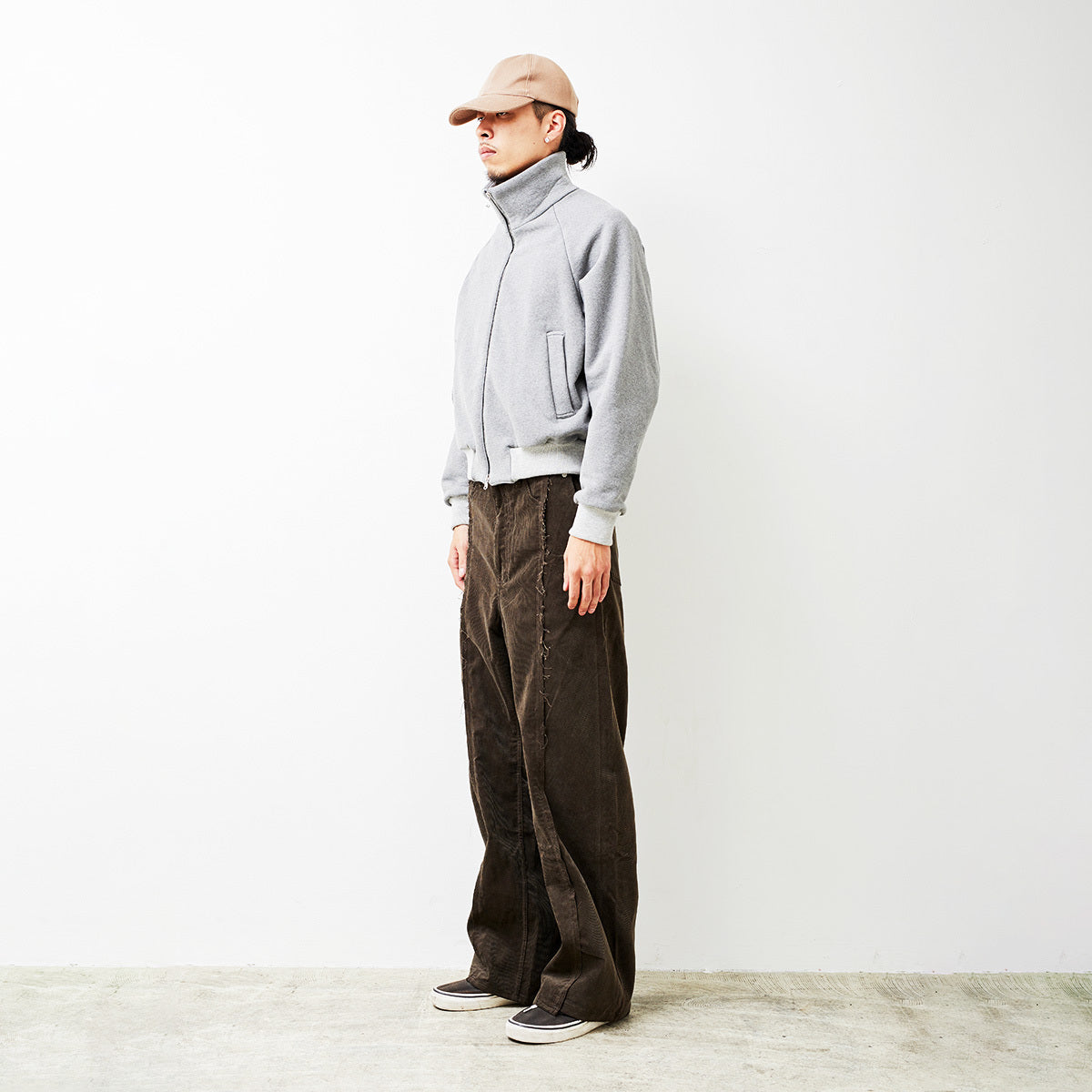 VUJA DE 【本物保証】 デニムパンツ ストリート系 メンズ LIAM MISDIRECTED CORDUROY JEANS